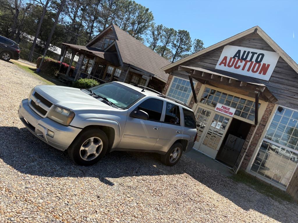 2008 Chevrolet Trailblazer's photo
