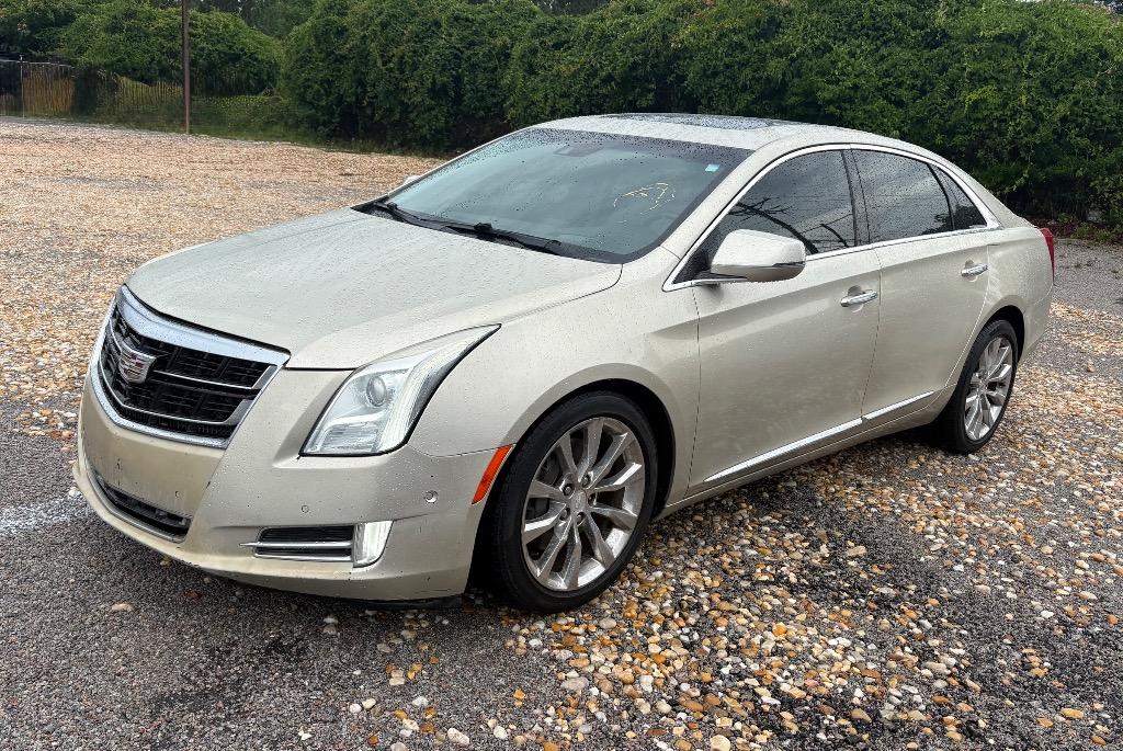 2016 Cadillac XTS 3.6L FWD Premium Collection's photo