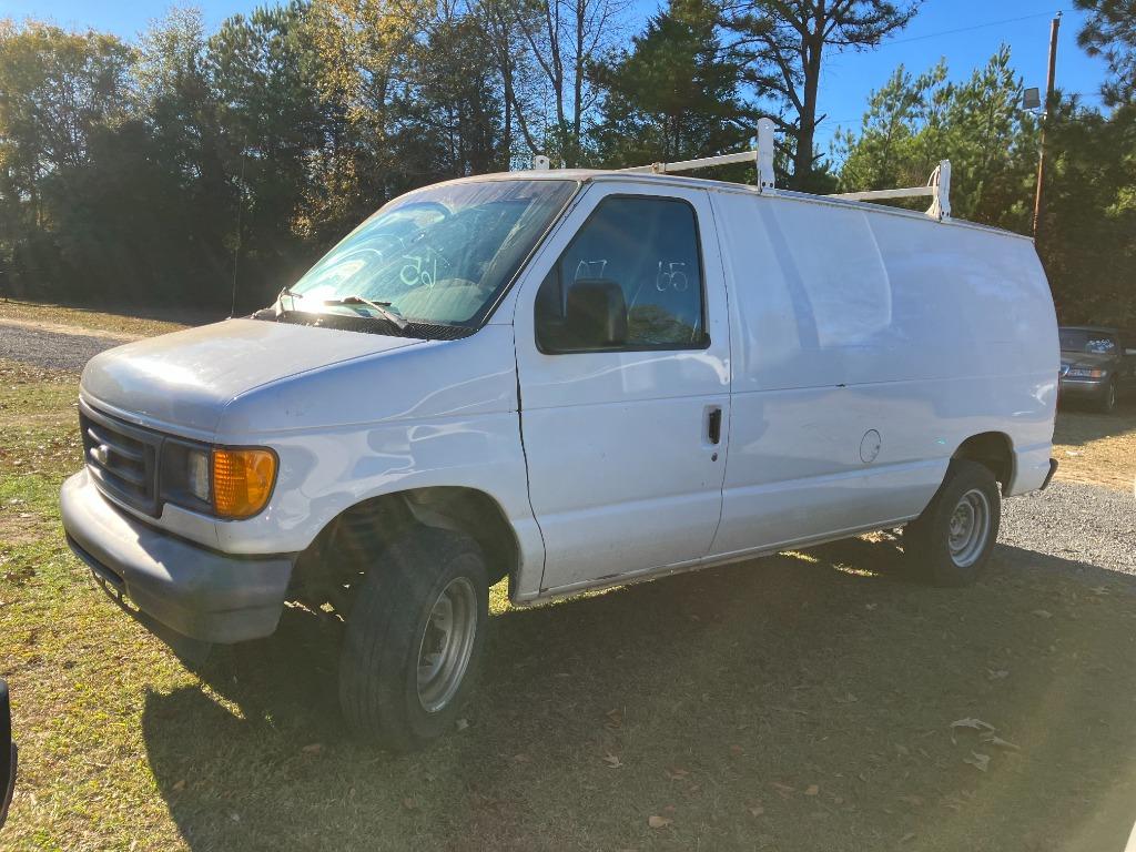 2007 Ford Econoline Van Commercial's photo