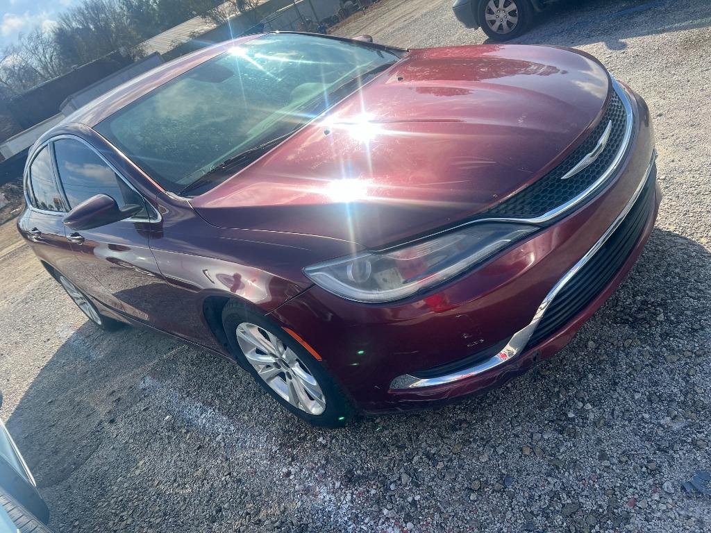 2015 Chrysler 200 Limited's photo