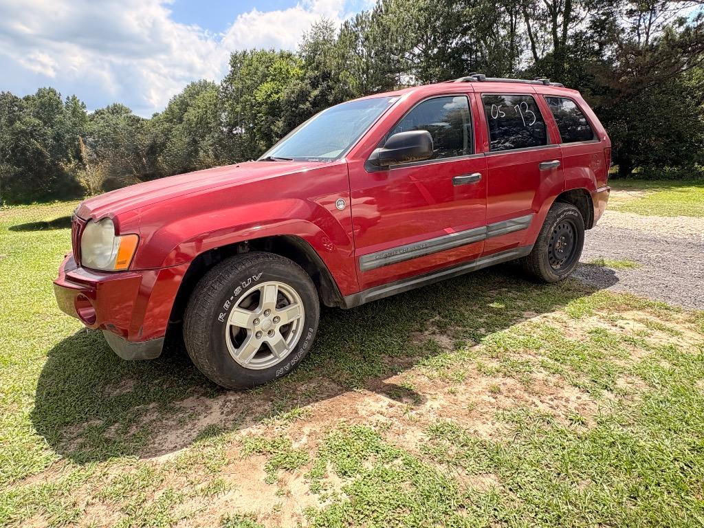 2005 Jeep Grand Cherokee Laredo 4WD's photo