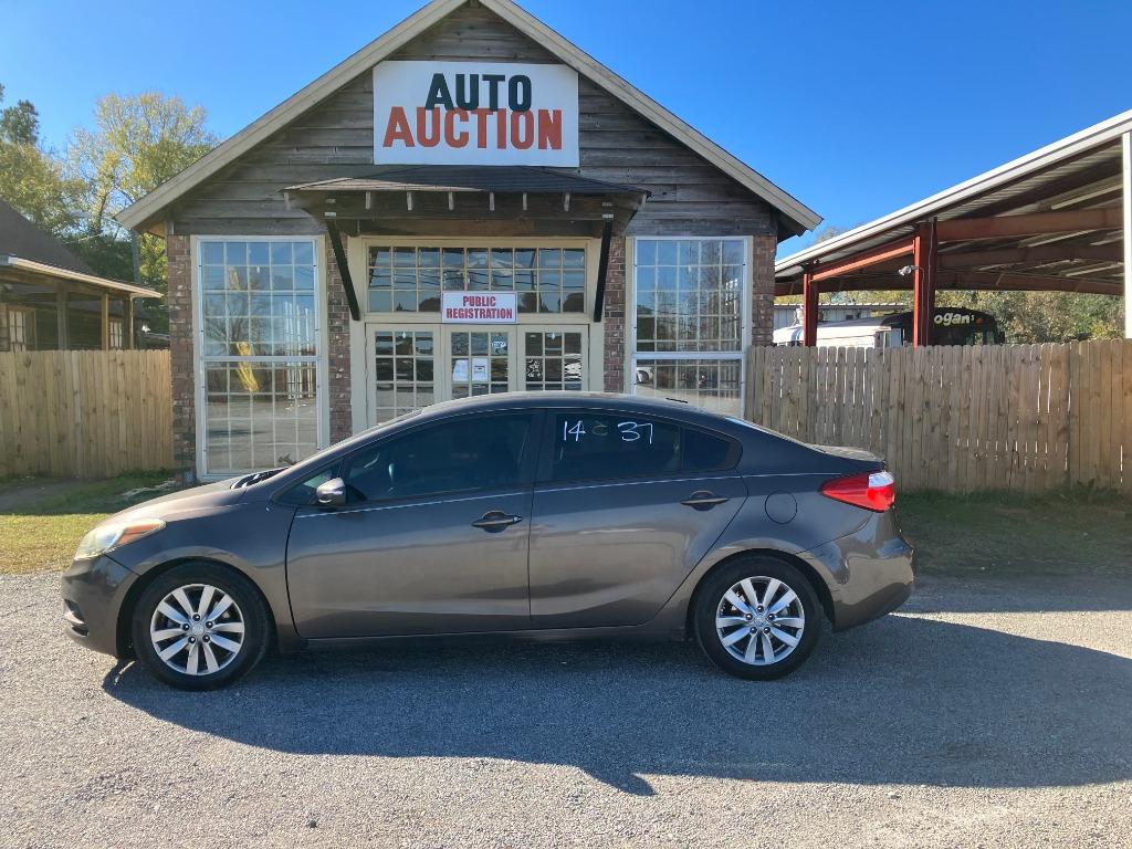 2014 Kia Forte LX's photo