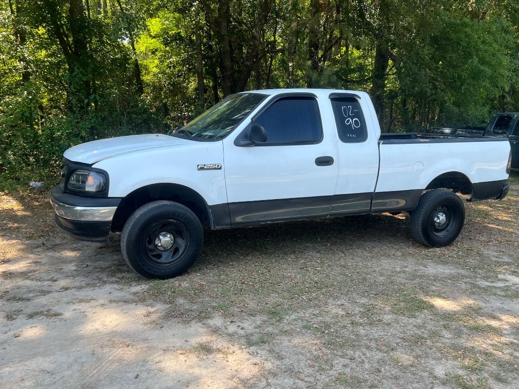 2002 Ford F-150 XL SuperCab SWB Styleside's photo