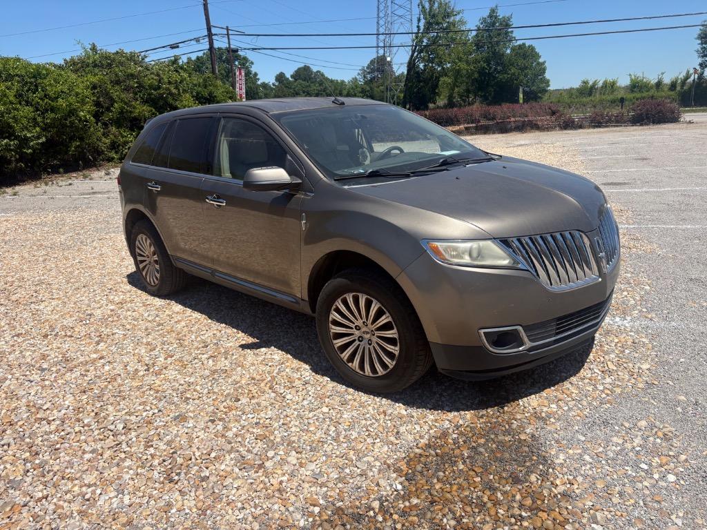 2012 Lincoln MKX FWD's photo
